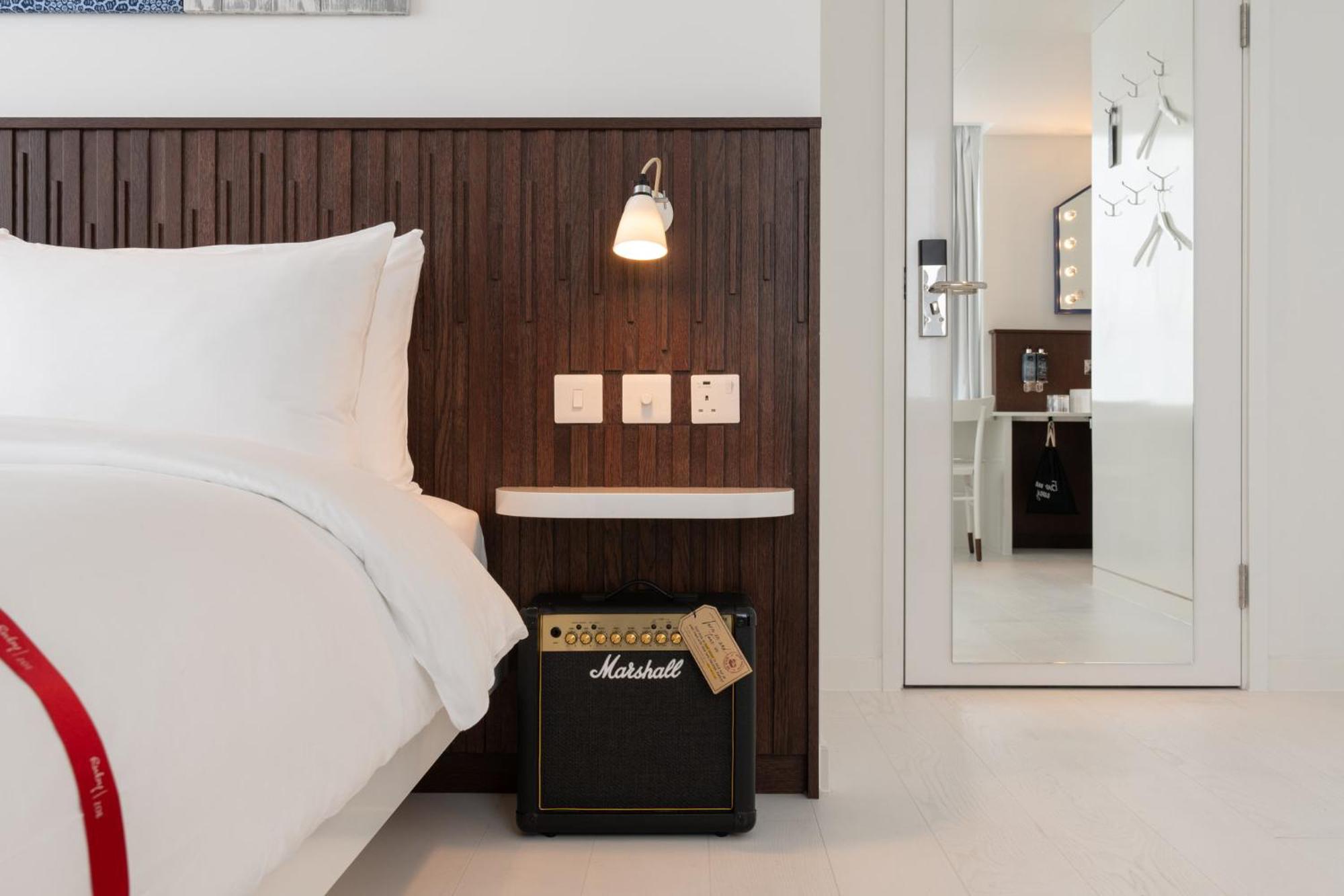 Ruby Zoe Hotel London Exterior foto